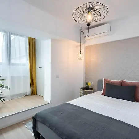 Apartament Spectacular - 4br-terrace - Piata Romana Bukareszt