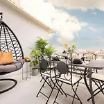Spectacular - 4br-terrace - Piata Romana Apartman *