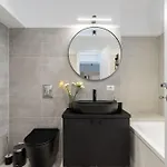 Spectacular - 4br-terrace - Piata Romana アパート *
