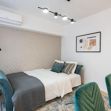 Apartment Spectacular - 4br-terrace - Piata Romana