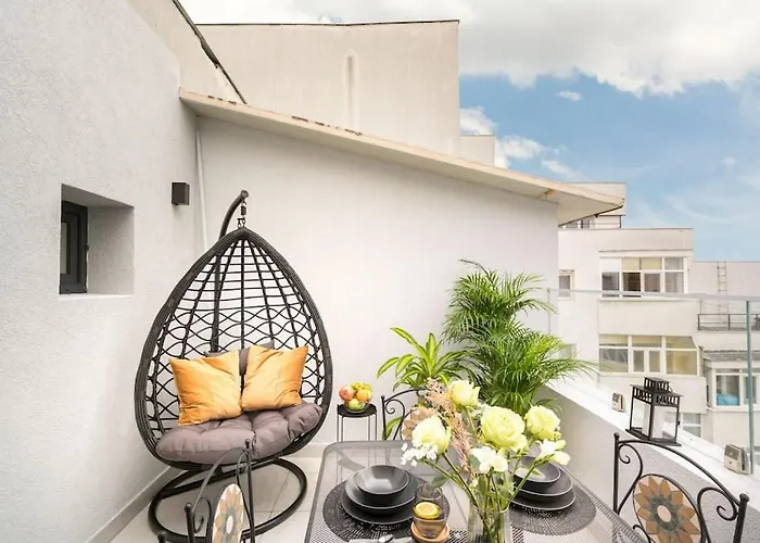 Spectacular - 4br-terrace - Piata Romana Бухарест