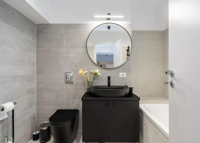 Spectacular - 4br-terrace - Piata Romana Apartman *